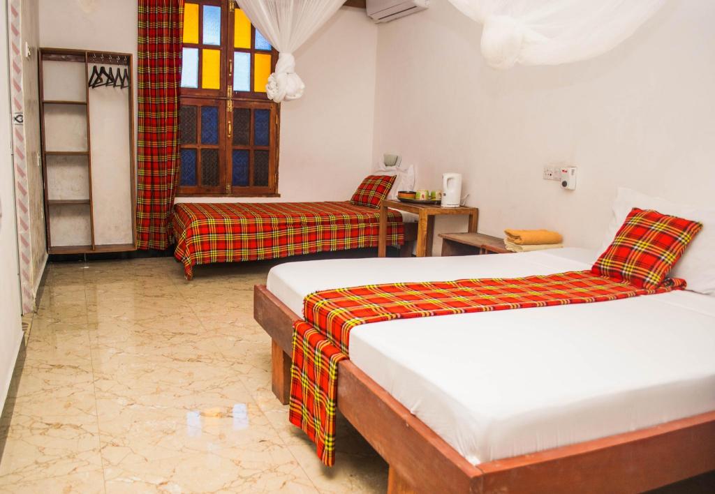 Stonetown View Inn